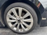 Used 2017 Hyundai Azera Limited image 2
