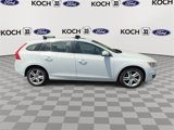 Used 2015 Volvo V60 T5 Premier image 2