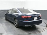 Used 2022 Volkswagen Passat 2.0T SE image 5
