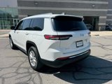 Used 2023 Jeep Grand Cherokee L Laredo image 5