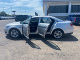 Used 2018 Ford Taurus SEL image 4