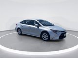 Used 2022 Toyota Corolla LE image 2