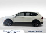 Certified 2022 Volkswagen Tiguan SE image 2