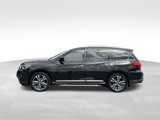 Used 2018 Nissan Pathfinder Platinum image 2