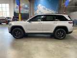 New 2025 Jeep Grand Cherokee Altitude image 2