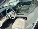 Used 2019 Volvo XC60 T5 Momentum w/ Multimedia Package image 2