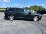Used 2022 Chrysler Voyager LX image 2
