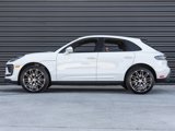 Certified 2025 Porsche Macan image 2