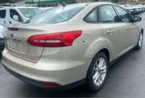 Used 2017 Ford Focus SE image 2