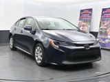 Used 2020 Toyota Corolla LE image 2