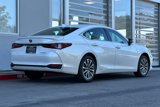Certified 2022 Lexus ES 300h image 4