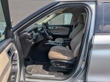 Used 2022 Ford Explorer Limited w/ Equipment Group 301A image 6