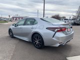 Used 2023 Toyota Camry SE image 3