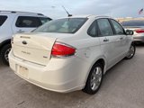 Used 2010 Ford Focus SEL image 3
