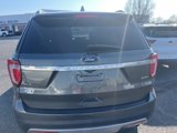 Used 2017 Ford Explorer XLT image 3