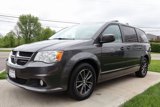 Used 2017 Dodge Grand Caravan SXT image 4