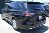 Used 2022 Toyota Sienna Platinum image 6