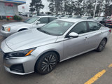 Used 2023 Nissan Altima 2.5 SV image 2