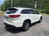 Used 2019 Toyota Highlander SE image 4