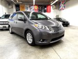 Used 2017 Toyota Sienna XLE image 3