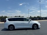 Used 2021 Chrysler Pacifica Touring image 2