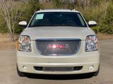 Used 2010 GMC Yukon XL Denali image 2