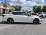 Used 2023 Nissan Altima 2.5 SR w/ SR Premium Package image 3
