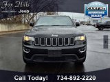 Used 2017 Jeep Grand Cherokee Laredo w/ Quick Order Package 23E image 2