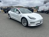 Used 2022 Tesla Model 3 Standard Range image 2