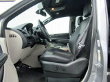 Used 2019 Dodge Grand Caravan SXT image 3