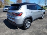 Used 2022 Jeep Compass Trailhawk image 5
