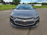 Used 2017 Chevrolet Malibu LT image 2