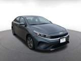 Used 2024 Kia Forte LXS image 3