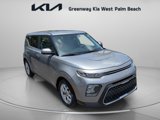 Certified 2022 Kia Soul LX w/ Technology Package image 2