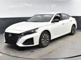 Used 2024 Nissan Altima 2.5 SV image 3