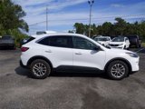Used 2022 Ford Escape SE image 3
