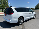 New 2025 Chrysler Pacifica Select image 3