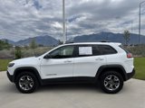 Used 2019 Jeep Cherokee Trailhawk image 2