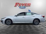 Used 2023 Nissan Altima 2.5 SV image 2
