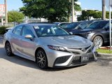 Used 2021 Toyota Camry SE image 2