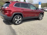 Used 2019 Jeep Cherokee Limited w/ Luxury Group image 4