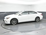 Used 2017 Toyota Camry SE w/ Moonroof Package image 4