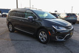 Used 2018 Chrysler Pacifica Limited image 3