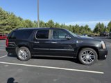 Used 2010 Cadillac Escalade ESV Platinum image 2