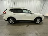 Used 2018 Nissan Rogue SV image 3