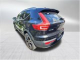 Used 2022 Volvo XC40 T4 Inscription w/ Advanced Package image 3