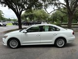 Used 2017 Volkswagen Passat 1.8T SE w/ SE Lighting Package image 2
