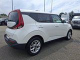 Certified 2022 Kia Soul LX w/ Technology Package image 4