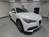 Used 2022 Alfa Romeo Stelvio Sprint image 2