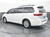 Used 2016 Toyota Sienna LE w/ Cargo Management Package image 5